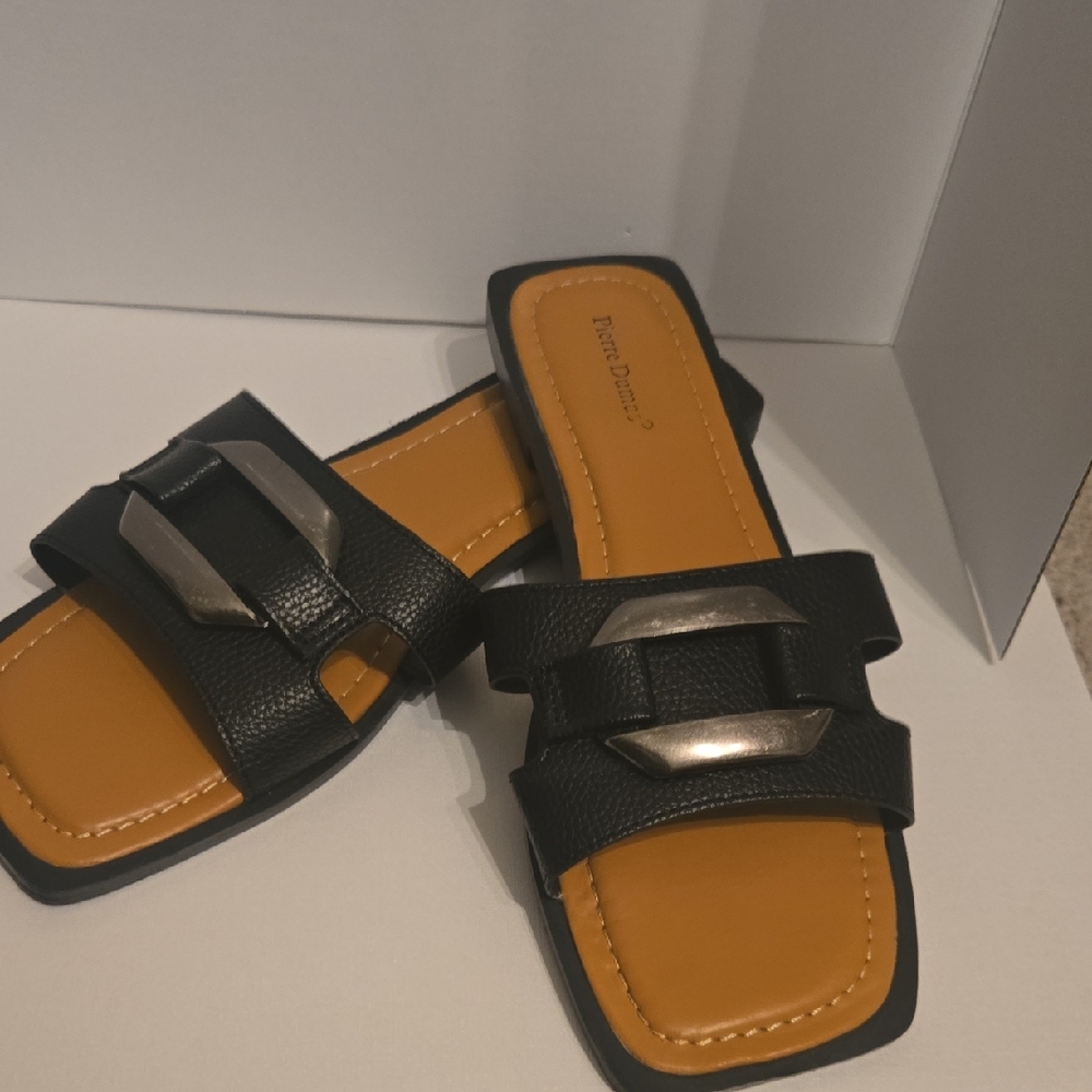 Pierre Dumas Black Sandals